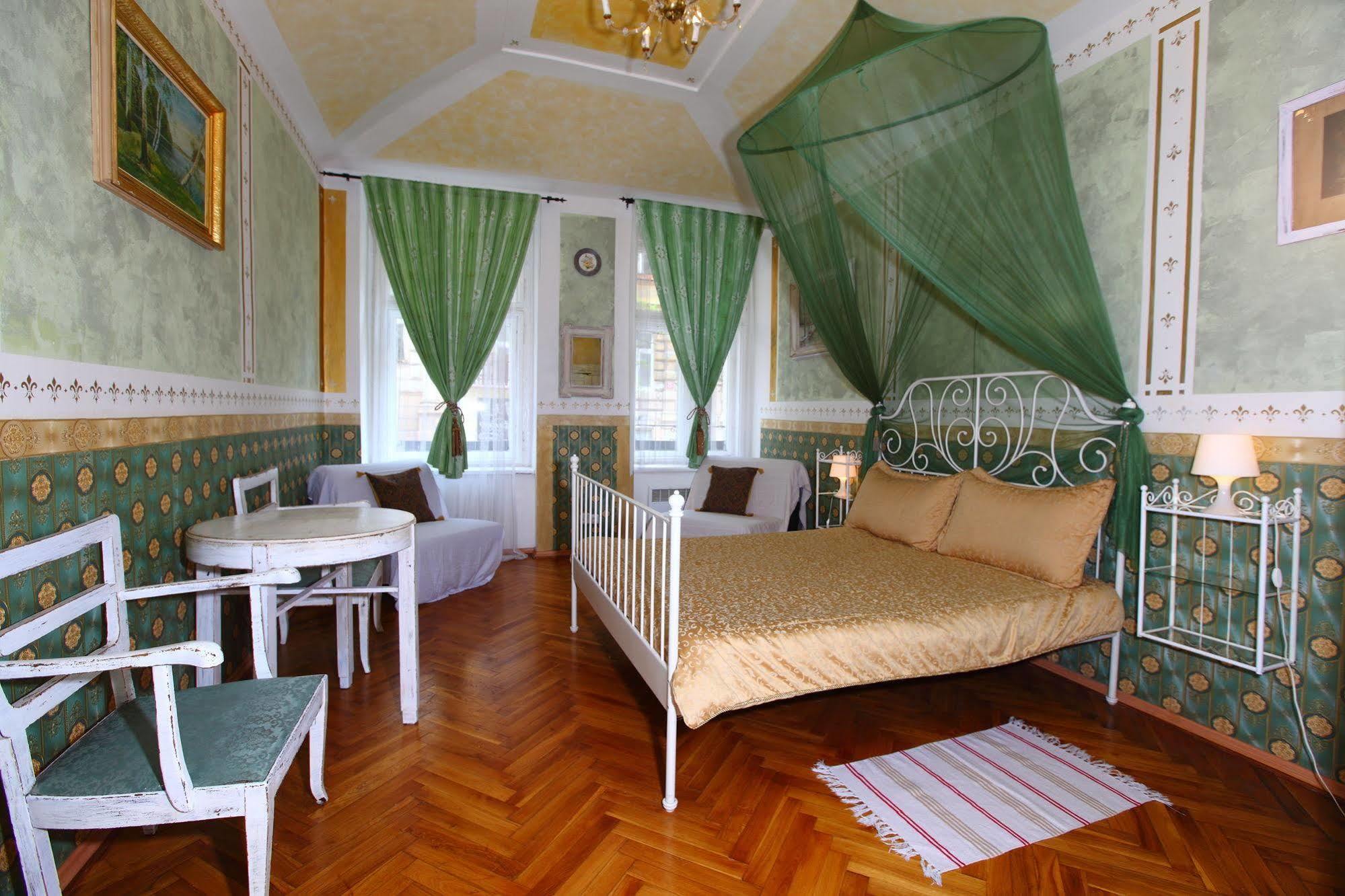 Hotel Old Time